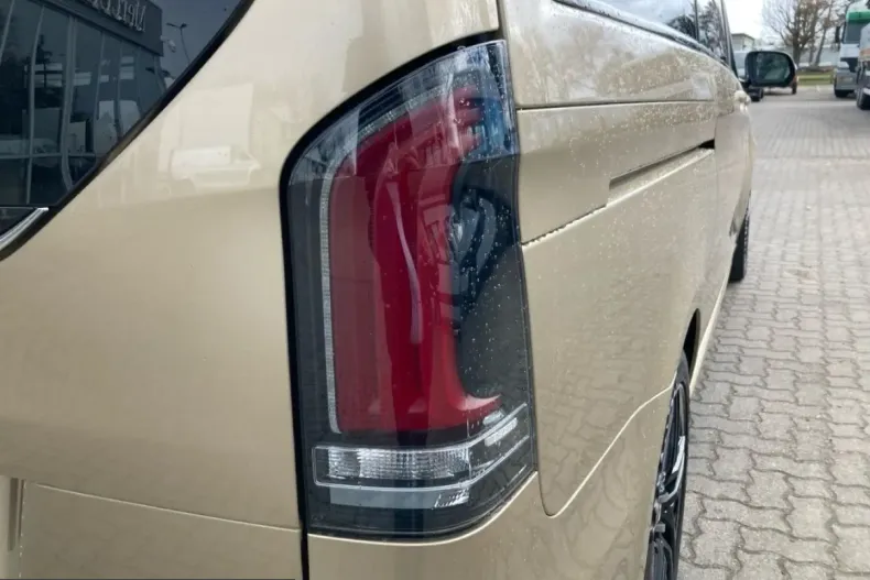 Mercedes-Benz V 300 (Clasa V) din 2024 cu 19.850 km - oferta MER236037 - foto 13