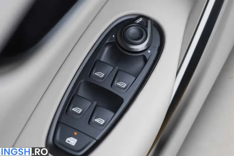 Aston Martin DBX din 2026 cu 51 km - oferta AST236040 - foto 19