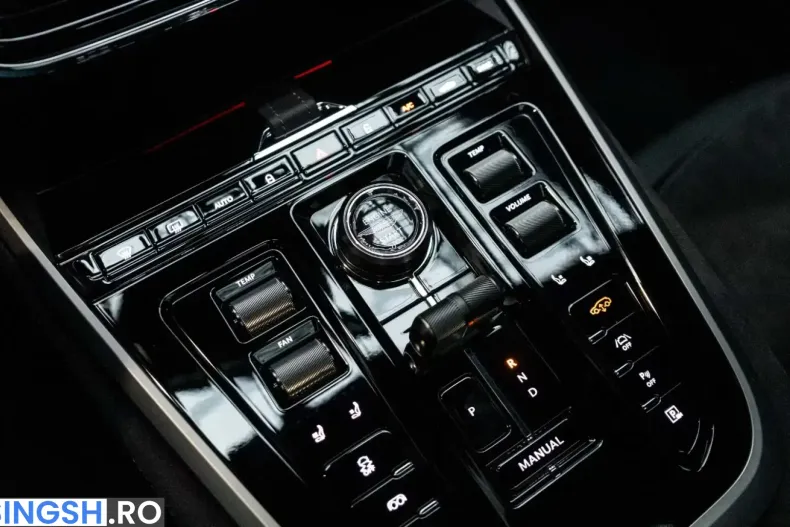 Aston Martin DBX din 2026 cu 6.999 km - oferta AST236041 - foto 17