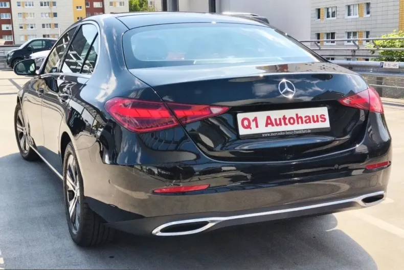 Mercedes-Benz C 180 (Clasa C) din 2022 cu 14.200 km - oferta MER236049 - foto 4