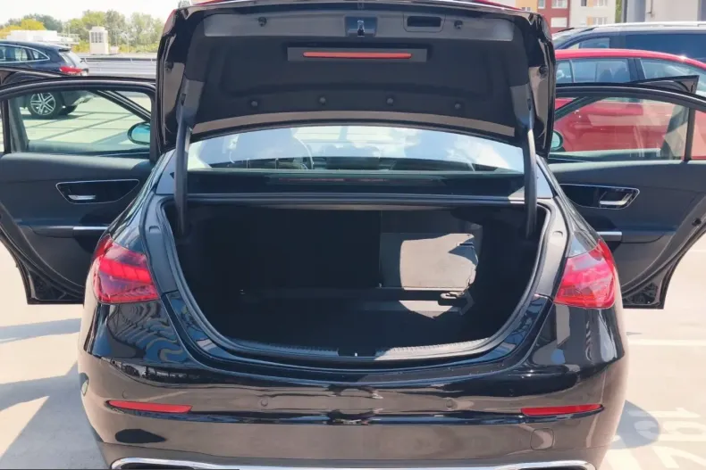 Mercedes-Benz C 180 (Clasa C) din 2022 cu 14.200 km - oferta MER236049 - foto 16