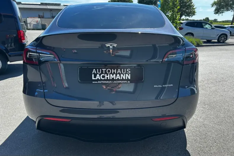 Tesla Model Y din 2023 cu 60.250 km - oferta TES236067 - foto 6