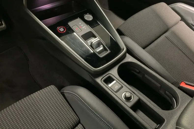 Audi S3 din 2022 cu 70.882 km - oferta AUD236070 - foto 18