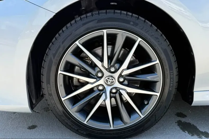 Toyota Camry din 2023 cu 53.477 km - oferta TOY236083 - foto 10