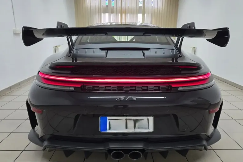 Porsche 992 din 2025 cu 2.700 km - oferta POR236086 - foto 3