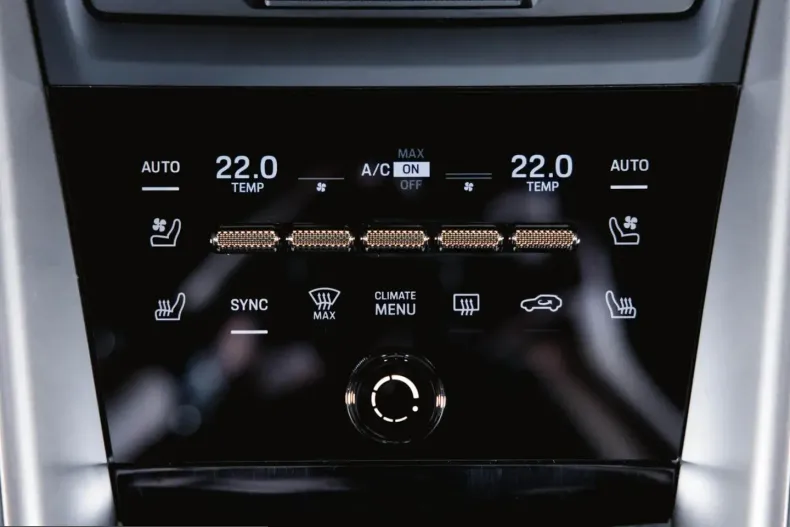 Porsche Macan din 2025 cu 33.390 km - oferta POR236091 - foto 12