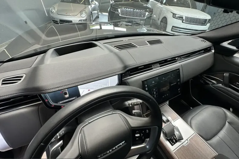 Land Rover Range Rover din 2023 cu 17.500 km - oferta LAN236103 - foto 13