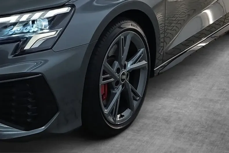 Audi S3 din 2023 cu 39.457 km - oferta AUD236110 - foto 4