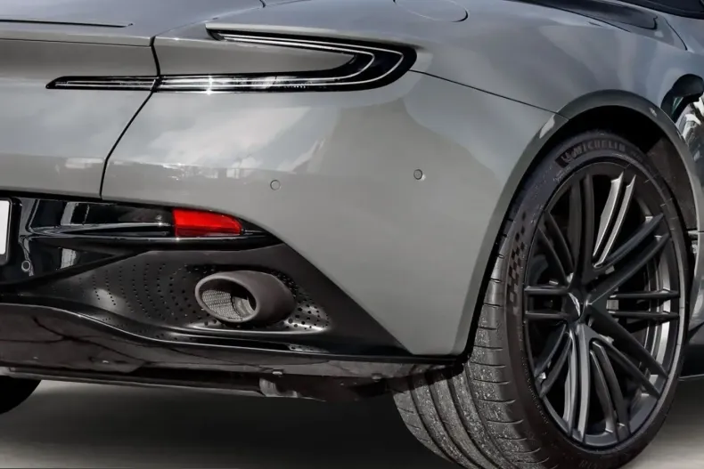 Aston Martin DB12 din 2024 cu 10.500 km - oferta AST236138 - foto 9