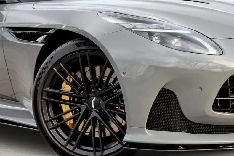 Aston Martin DB12 din 2024 cu 10.500 km - oferta AST236138 - foto 10