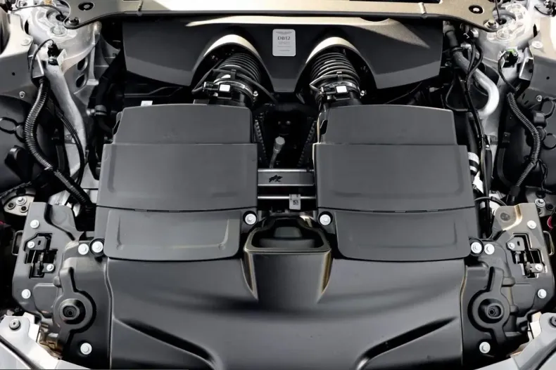 Aston Martin DB12 din 2024 cu 10.500 km - oferta AST236138 - foto 29