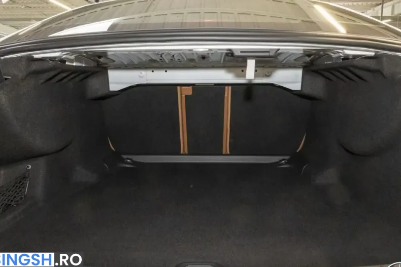 Mercedes-Benz E 220 (Clasa E) din 2025 cu 29.735 km - oferta MER236152 - foto 13
