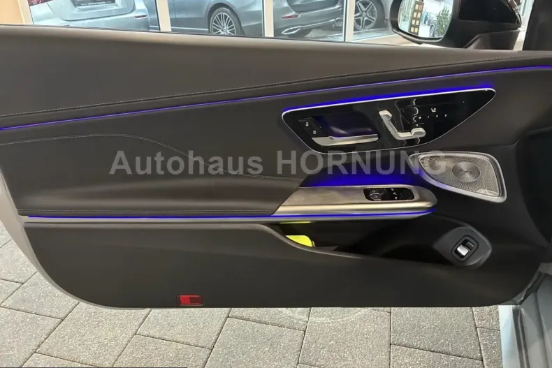 Mercedes-Benz CLE 300 (Clasa CLE) din 2025 cu 18.316 km - oferta MER236156 - foto 6