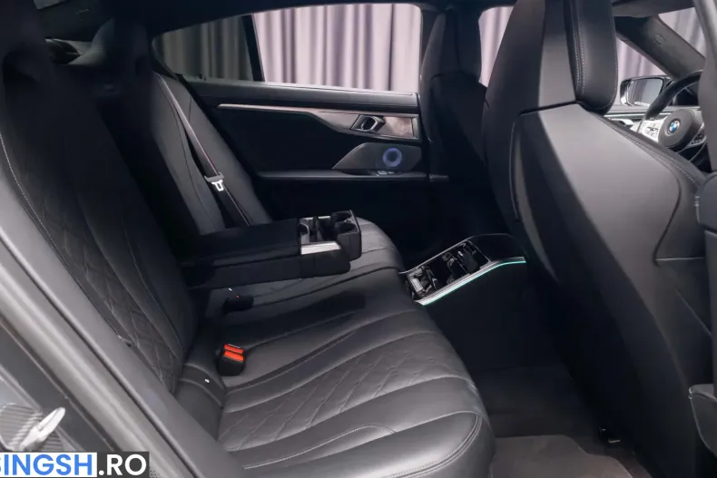 BMW M8 (Seria 8) din 2021 cu 68.315 km - oferta BMW236160 - foto 36