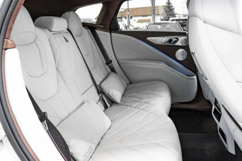 BMW XM (Seria X) din 2024 cu 27.800 km - oferta BMW236163 - foto 4