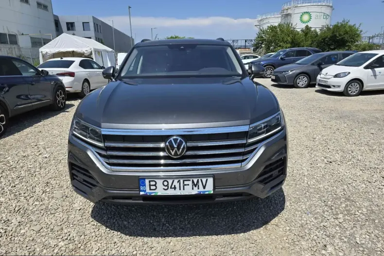 Volkswagen Touareg din 2021 cu 140.277 km - oferta VOL236173 - foto 1