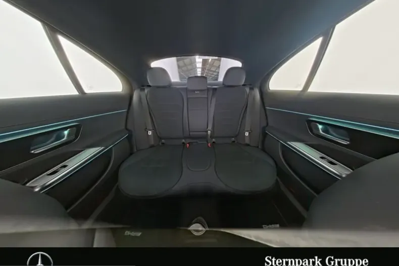 Mercedes-Benz E 300 (Clasa E) din 2025 cu 7.067 km - oferta MER236176 - foto 7