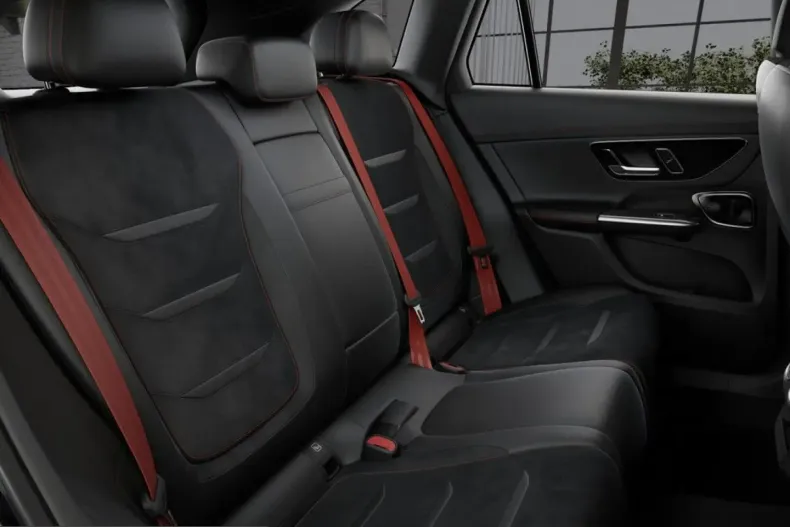 Mercedes-Benz GLC 43 AMG (Clasa GLC) din 2025 cu 9.428 km - oferta MER236182 - foto 11
