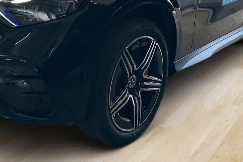 Mercedes-Benz GLC 300 (Clasa GLC) din 2025 cu 24.854 km - oferta MER236186 - foto 6