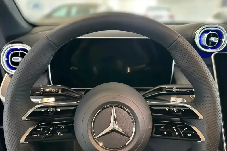 Mercedes-Benz GLC 300 (Clasa GLC) din 2025 cu 24.854 km - oferta MER236186 - foto 8