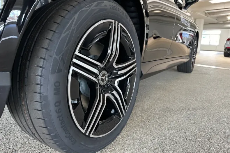 Mercedes-Benz GLC 300 (Clasa GLC) din 2025 cu 24.854 km - oferta MER236186 - foto 13
