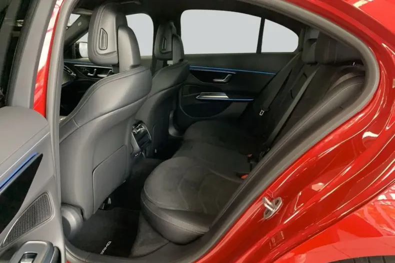 Mercedes-Benz E 220 (Clasa E) din 2025 cu 9.799 km - oferta MER236189 - foto 11