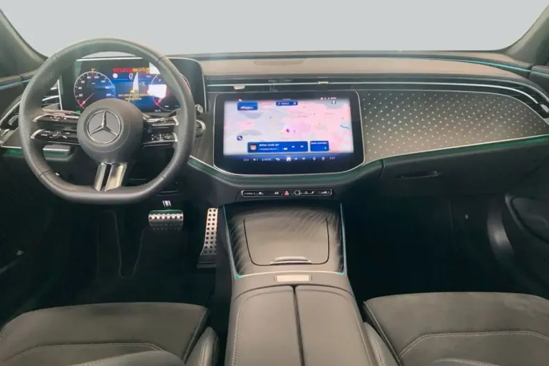 Mercedes-Benz E 220 (Clasa E) din 2025 cu 9.799 km - oferta MER236189 - foto 13