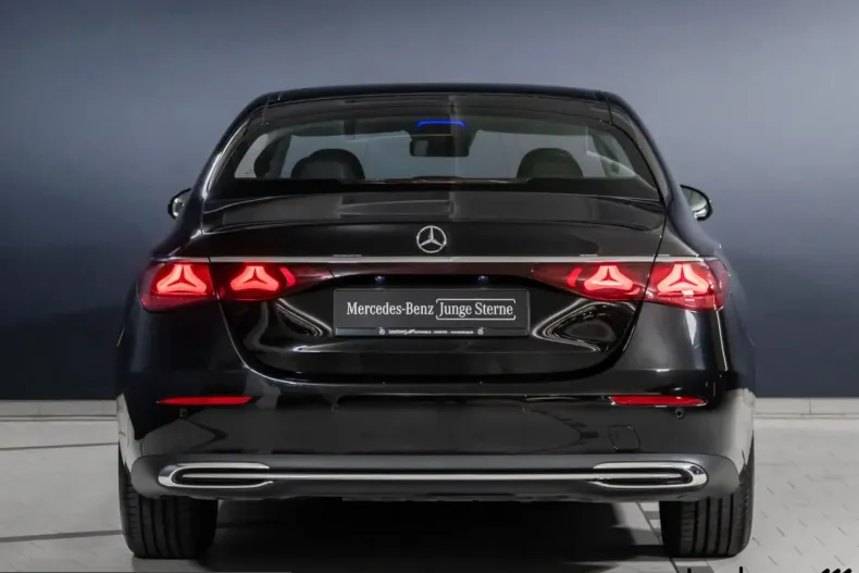 Mercedes-Benz E 220 (Clasa E) din 2025 cu 37.778 km - oferta MER236194 - foto 6