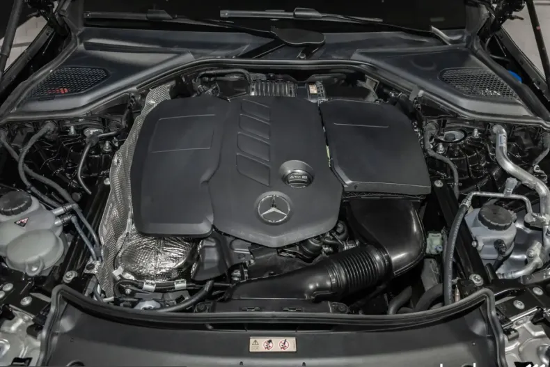 Mercedes-Benz E 220 (Clasa E) din 2025 cu 37.778 km - oferta MER236194 - foto 8