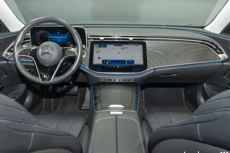Mercedes-Benz E 220 (Clasa E) din 2025 cu 37.778 km - oferta MER236194 - foto 17