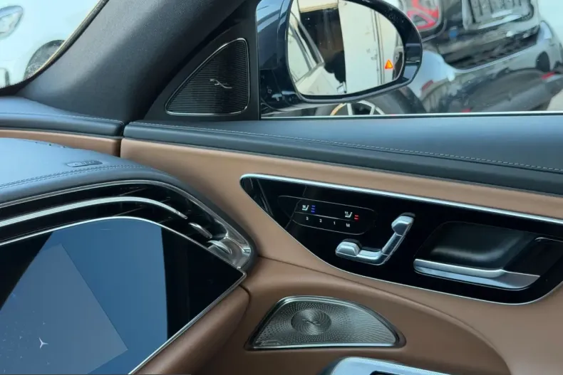 Mercedes-Benz E 220 (Clasa E) din 2025 cu 25.683 km - oferta MER236195 - foto 15