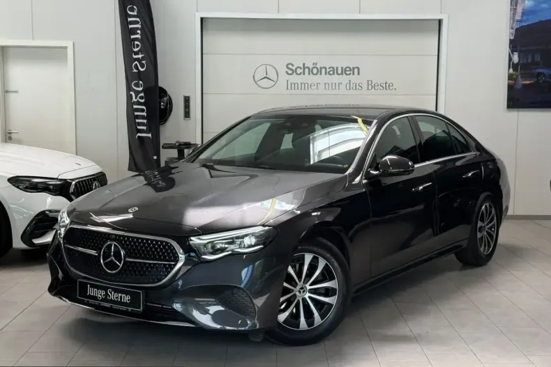 Mercedes-Benz E 220 (Clasa E) din 2025 cu 19.468 km - oferta MER236199 - foto 1