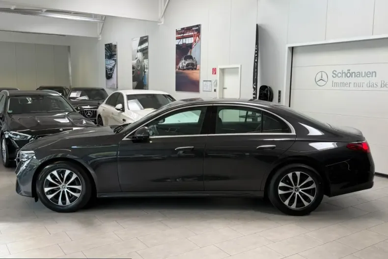 Mercedes-Benz E 220 (Clasa E) din 2025 cu 19.468 km - oferta MER236199 - foto 3