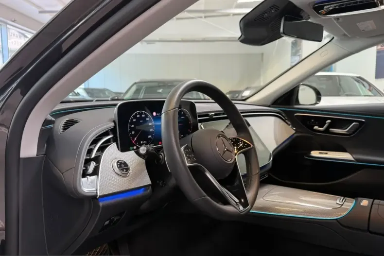 Mercedes-Benz E 220 (Clasa E) din 2025 cu 19.468 km - oferta MER236199 - foto 10
