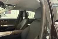 Mercedes-Benz E 220 (Clasa E) din 2025 cu 19.468 km - oferta MER236199 - foto 12