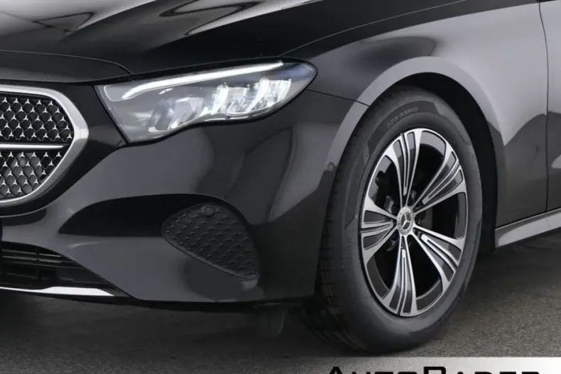 Mercedes-Benz E 220 (Clasa E) din 2025 cu 26.300 km - oferta MER236202 - foto 3