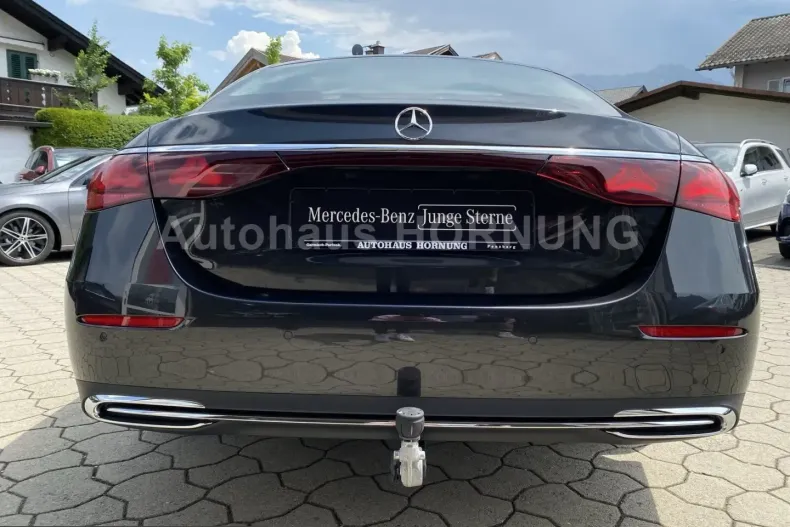 Mercedes-Benz E 220 (Clasa E) din 2025 cu 9.942 km - oferta MER236203 - foto 8