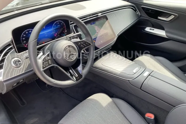 Mercedes-Benz E 220 (Clasa E) din 2025 cu 9.942 km - oferta MER236203 - foto 13