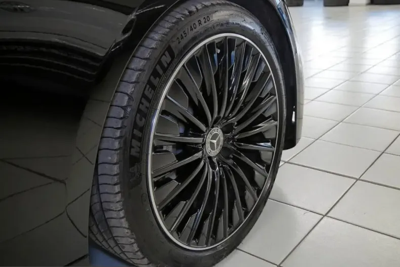 Mercedes-Benz E 220 (Clasa E) din 2025 cu 9.447 km - oferta MER236205 - foto 12