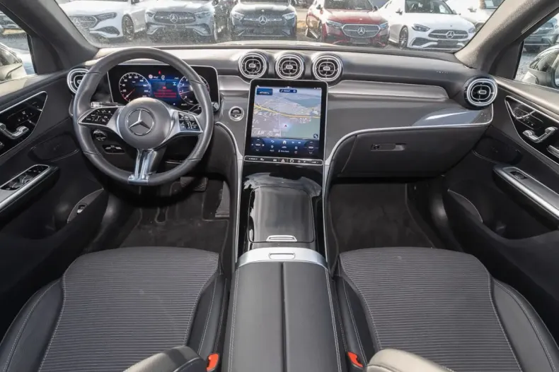 Mercedes-Benz GLC 200 (Clasa GLC) din 2025 cu 20.442 km - oferta MER236206 - foto 8