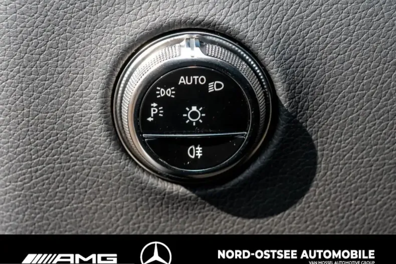 Mercedes-Benz GLC 300 (Clasa GLC) din 2025 cu 12.045 km - oferta MER236213 - foto 13