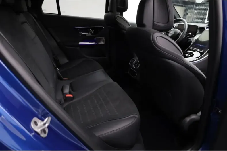 Mercedes-Benz GLC 300 (Clasa GLC) din 2024 cu 44.600 km - oferta MER236229 - foto 17