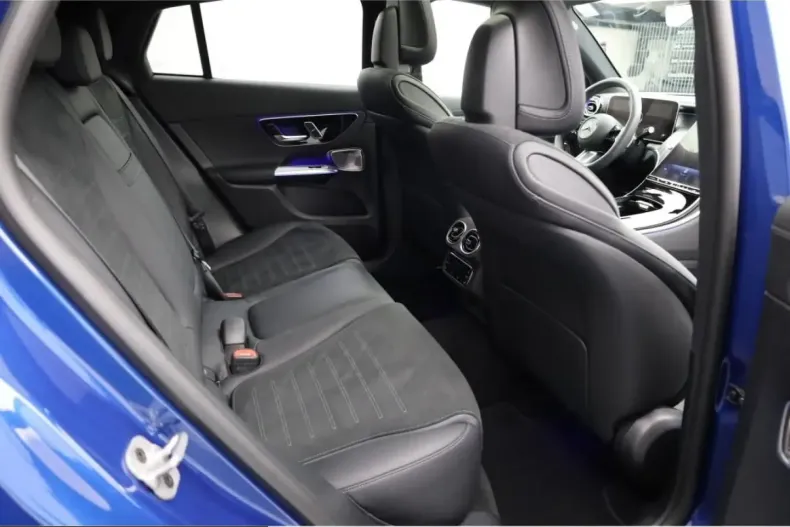 Mercedes-Benz GLC 300 (Clasa GLC) din 2024 cu 44.600 km - oferta MER236229 - foto 18