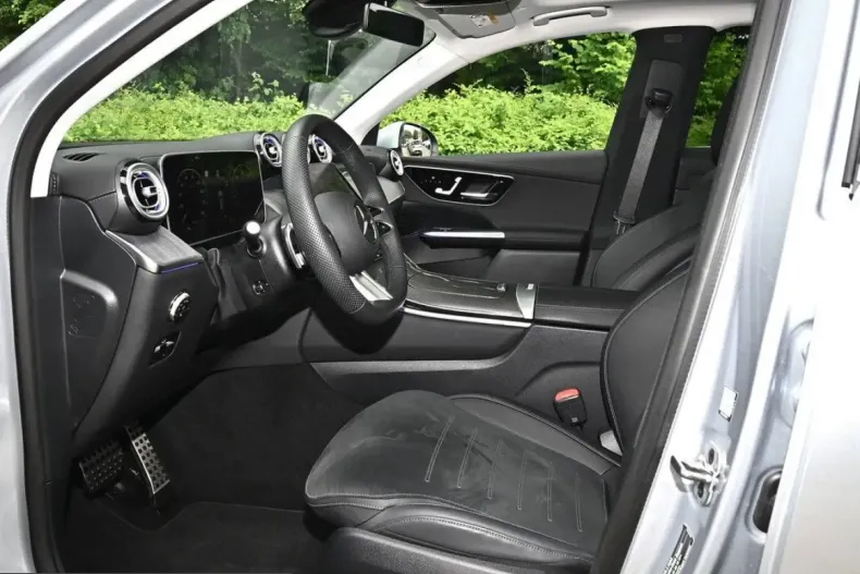 Mercedes-Benz GLC 300 (Clasa GLC) din 2025 cu 5.698 km - oferta MER236236 - foto 12