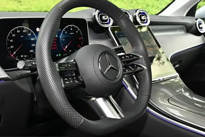 Mercedes-Benz GLC 300 (Clasa GLC) din 2025 cu 5.698 km - oferta MER236236 - foto 29