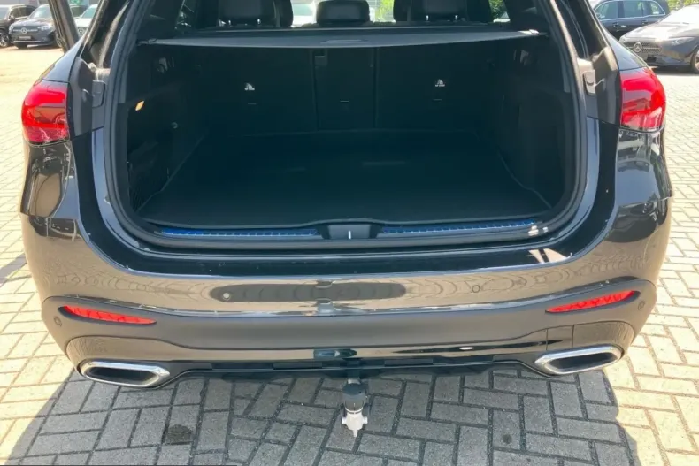 Mercedes-Benz GLC 300 (Clasa GLC) din 2025 cu 13.500 km - oferta MER236241 - foto 12