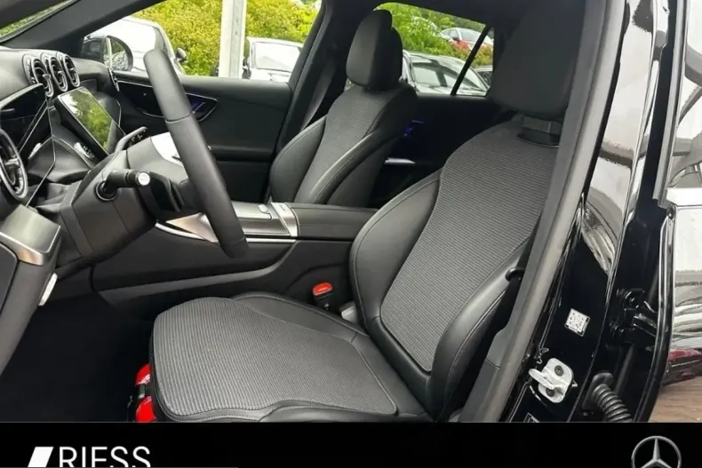 Mercedes-Benz GLC 200 (Clasa GLC) din 2025 cu 14.052 km - oferta MER236246 - foto 8