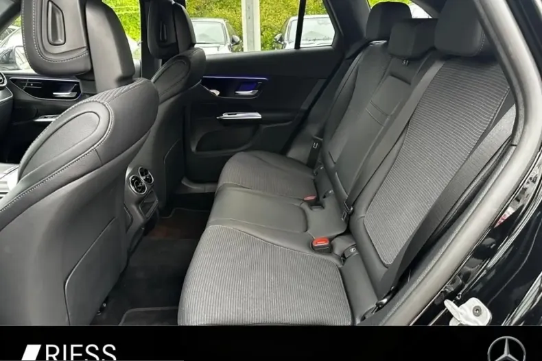 Mercedes-Benz GLC 200 (Clasa GLC) din 2025 cu 14.052 km - oferta MER236246 - foto 11