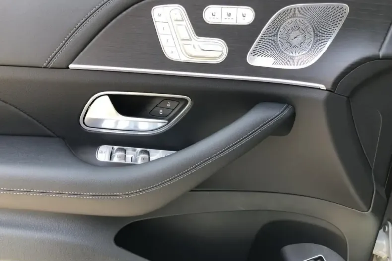 Mercedes-Benz GLE 450 (Clasa GLE) din 2025 cu 12.936 km - oferta MER236259 - foto 16