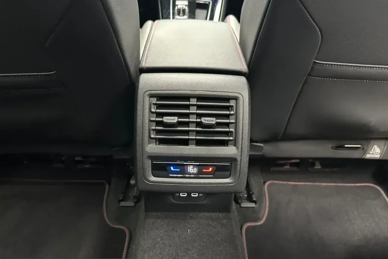 Volkswagen Golf din 2023 cu 75.000 km - oferta VOL236269 - foto 31